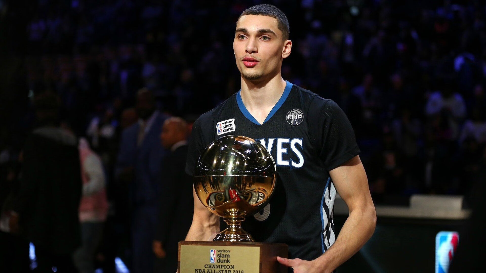 FB体育试玩-鹰击长空，马克西关键战助辽宁队突围