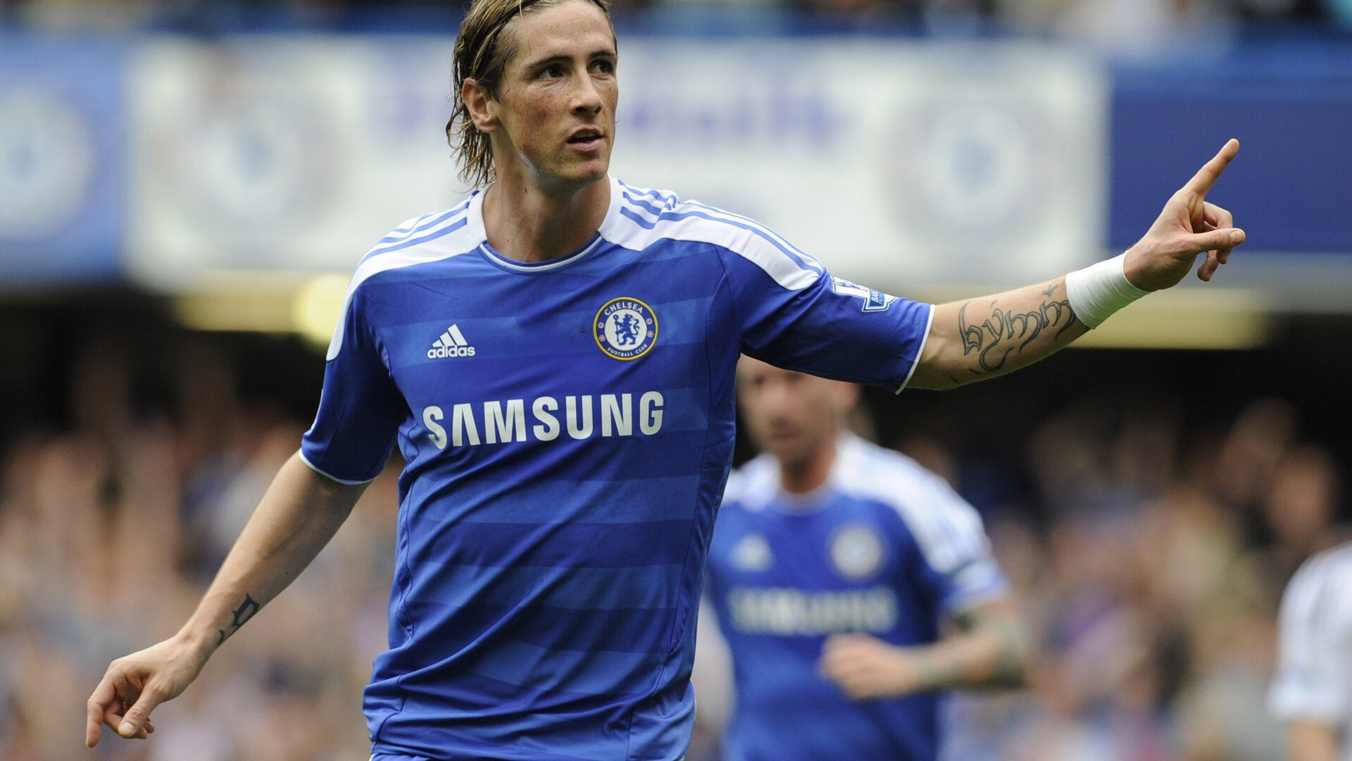 FB体育注册网址-赛道上的范乔丹，当范弗利特在F1街道赛接管比赛，掘金已悄然踏平太阳